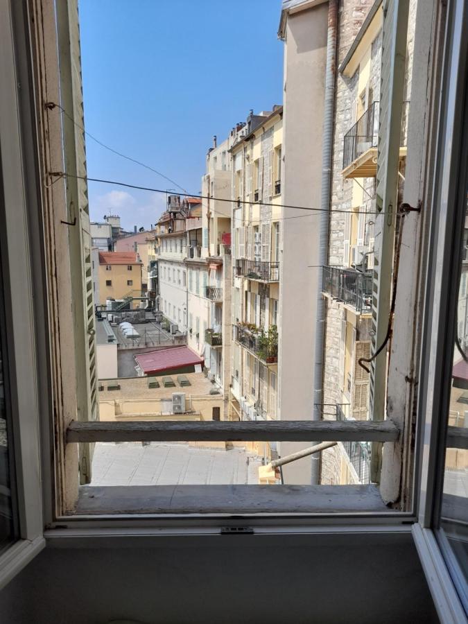 Apartment Studette Charlot Centre - 11 Rue Paradis